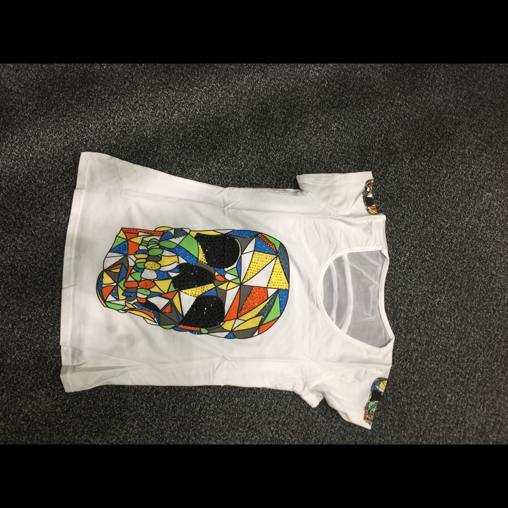 Tee shirt